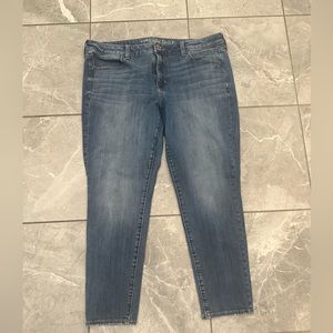 EUC like new American Eagle 16 short jeggings